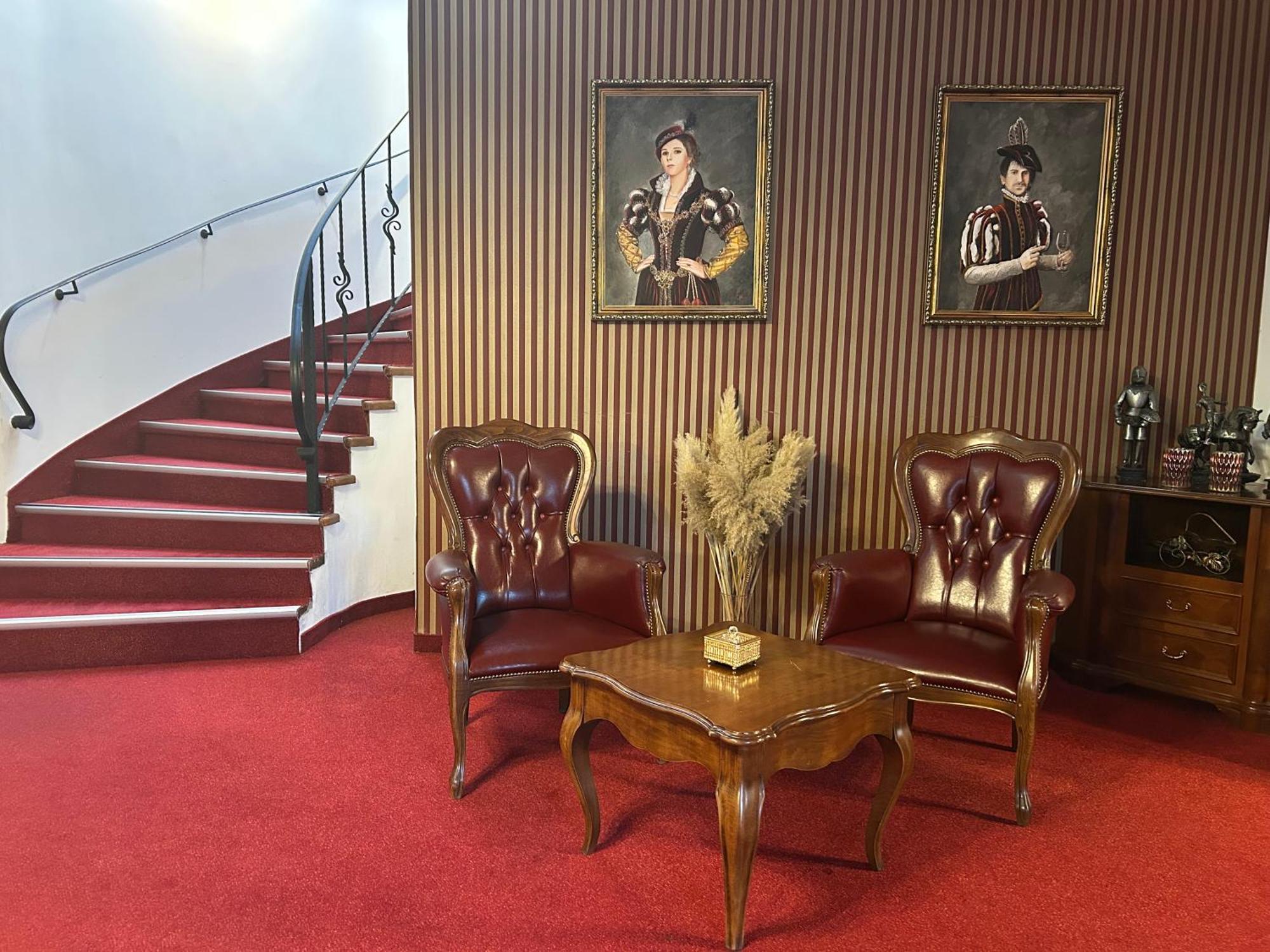 Zamocka Koruna U Hoffera Nitra Extérieur photo